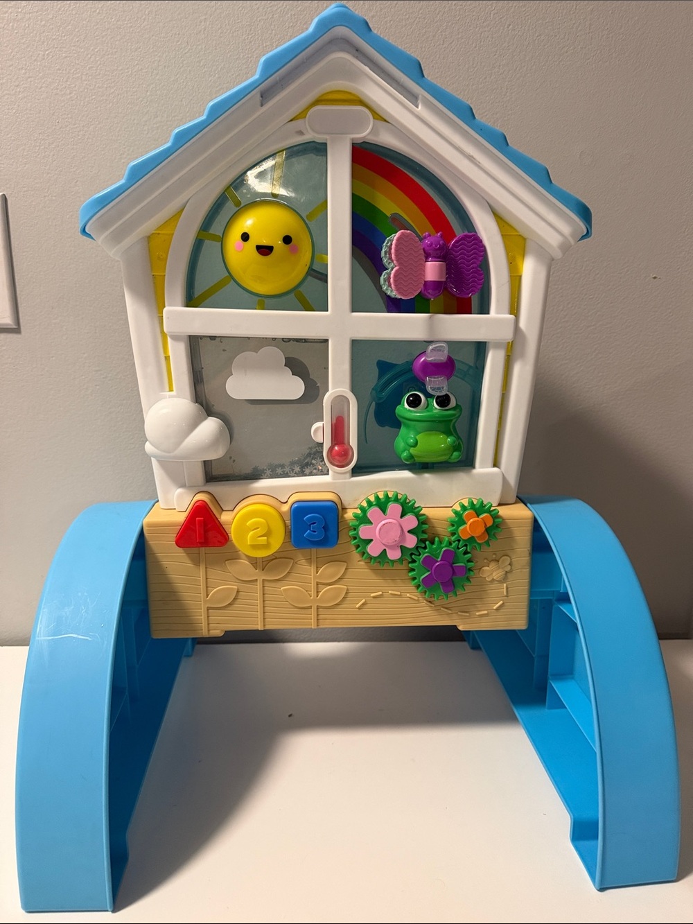 Little Tikes Learn & Play Look & Learn Window Toy Toddler Baby Sounds Pretend